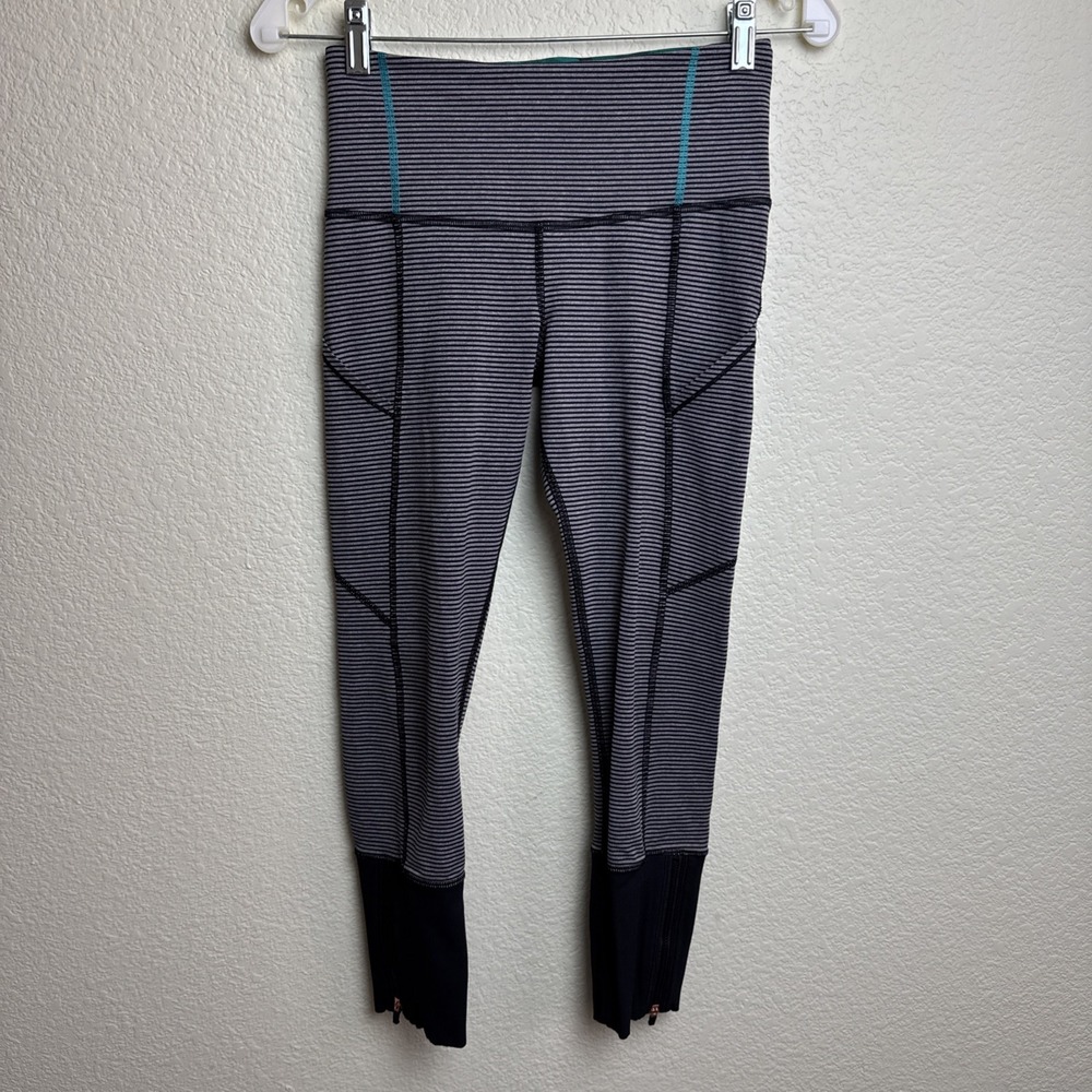 Lululemon Striped Crop Running Leggings Size 4 Teal‎ Seam Ankle Zipper